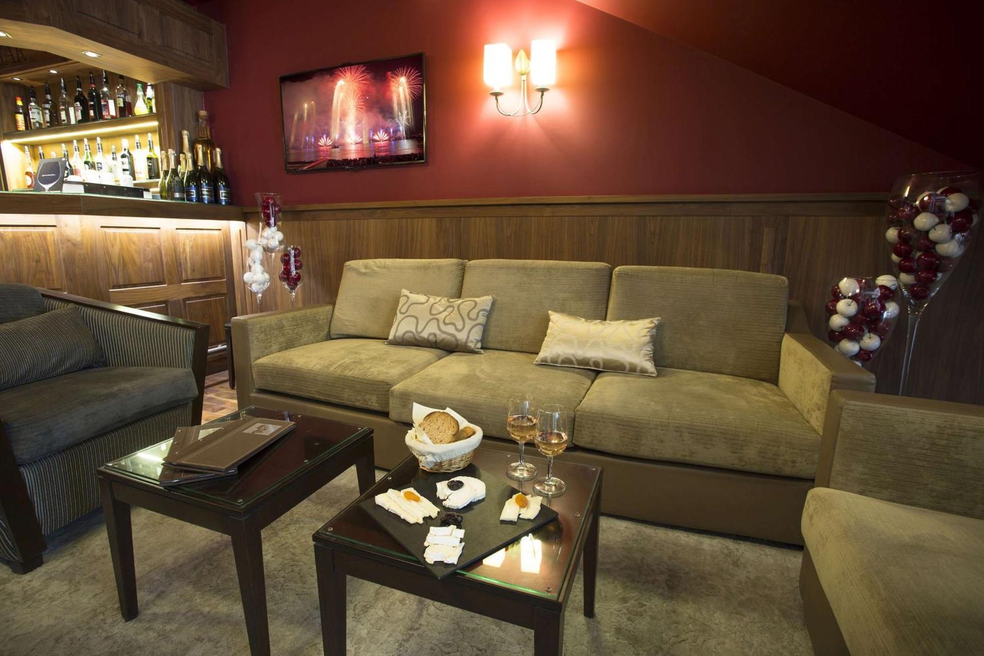 Best Western Plus Cannes Riviera Экстерьер фото