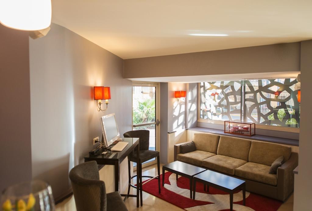 Best Western Plus Cannes Riviera Экстерьер фото